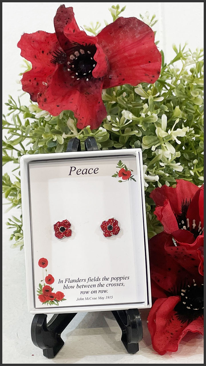 P3002 Poppy Stud Earrings